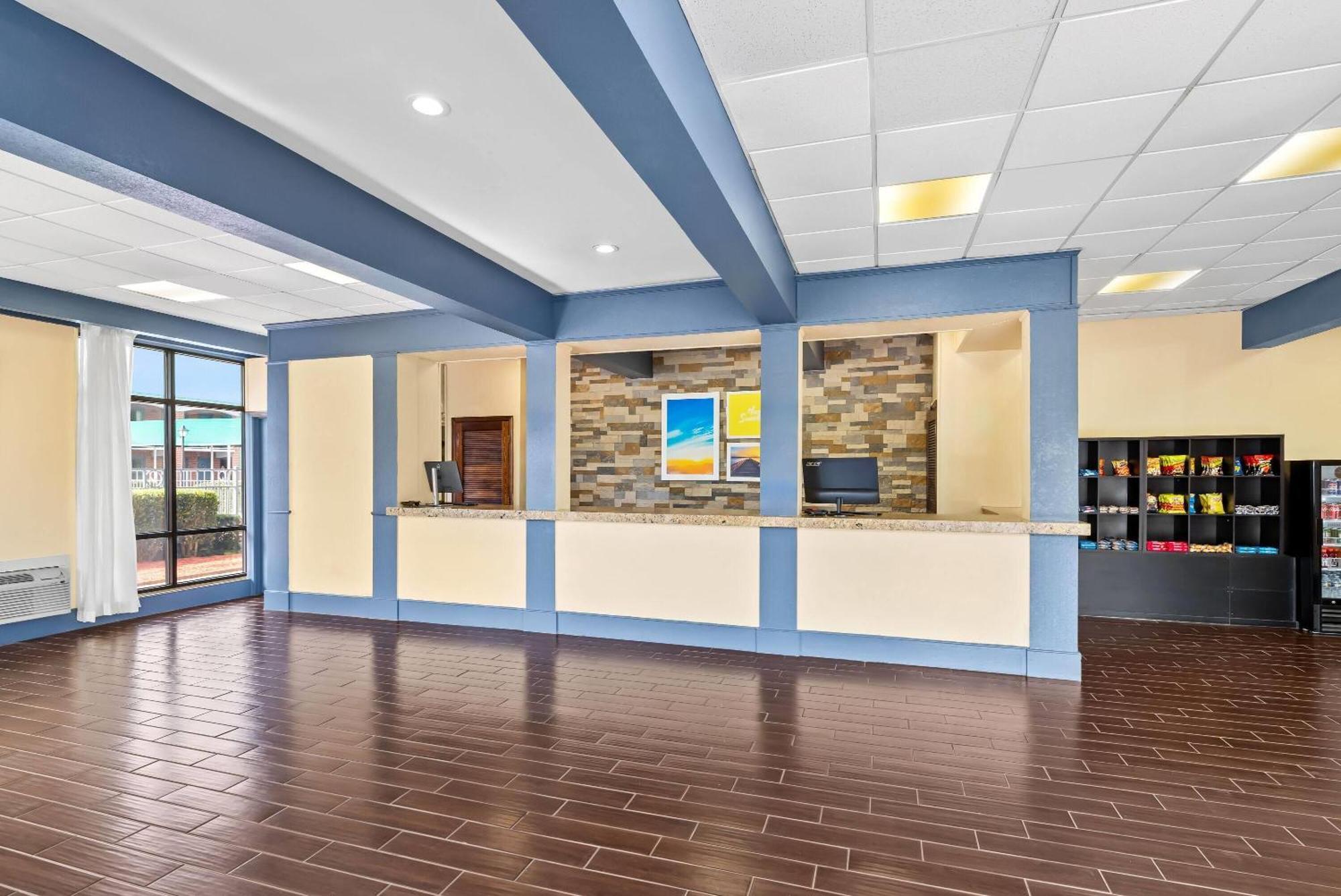 Days Inn By Wyndham Petersburg/South Fort Lee Εξωτερικό φωτογραφία