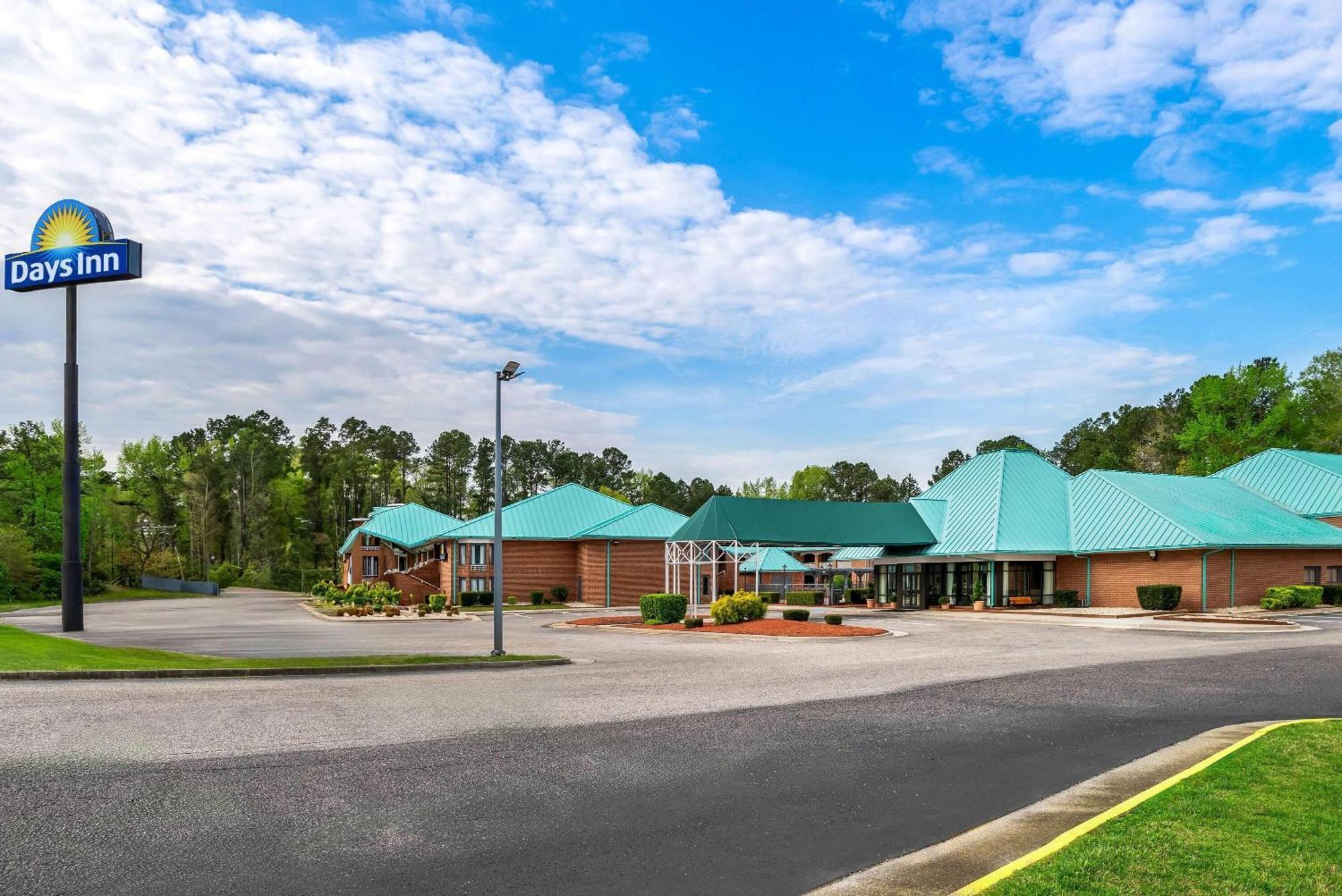 Days Inn By Wyndham Petersburg/South Fort Lee Εξωτερικό φωτογραφία